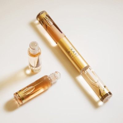 Kayali roller -dejavu white flower / invite only amber